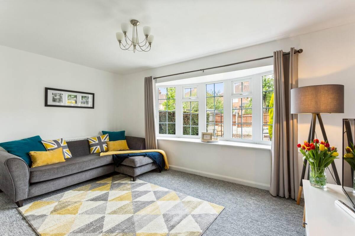 Bright & Spacious With Garden & Parking Nottingham Eksteriør billede