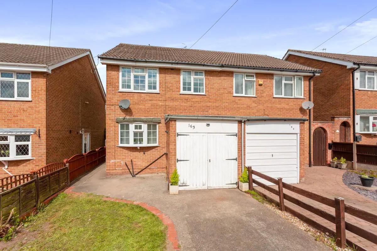 Bright & Spacious With Garden & Parking Nottingham Eksteriør billede